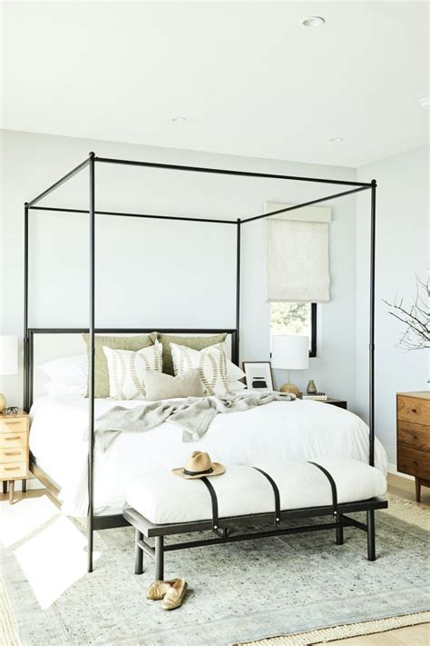 See more ideas about furniture, bedroom design, bedroom inspirations. Interior Designer Carly Waters Redesigns a Modern Meets ...