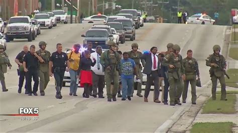 Hostages Released From Bank Robbery In Jacksonville Florida Fox 5