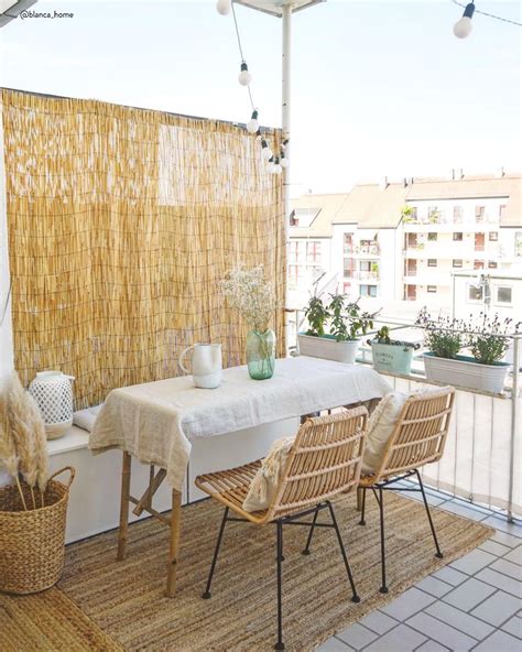Ghetto di venezia is the closest landmark to casa fiori. Estate in città 🌴 Alcuni materiali sono perfetti per arredare e decorare il balcone di casa. I ...