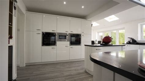 Note, however, that floor behaves like round and ceil behaves like trunc when these functions are applied to a negative number. White Gloss Kitchen | Cleveland Kitchens Liverpool