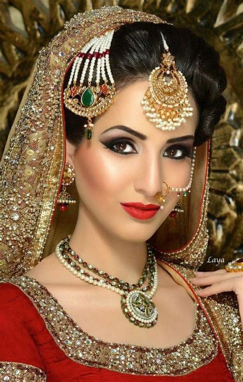 Dulhan Lip Makeup Bridal Makeup Looks Indian Bridal Makeup Bridal Hair And