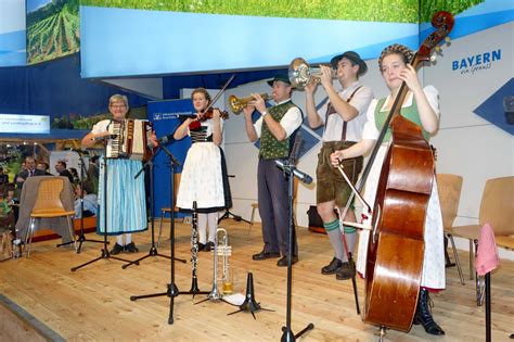 Aktuelle nachrichten, meldungen und bilder aus ampfing im landkreis mühldorf Inn-Salzach-Trachtler auf der Grünen Woche - Samerberger ...