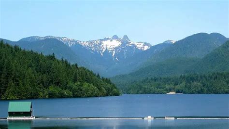 Capilano Lake British Columbia Canada Vacation Info Lakelubbers