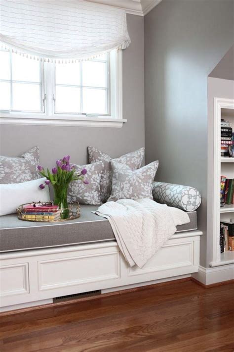 Minimalist Window Bay Sofa For Small Space Home Decor Ideas