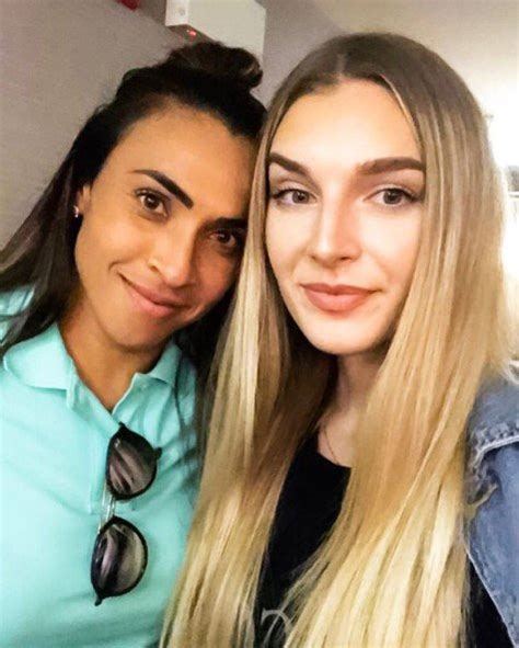 Marta Começa Romance Com Colega De Time Após Terminar Namoro Com Sueca