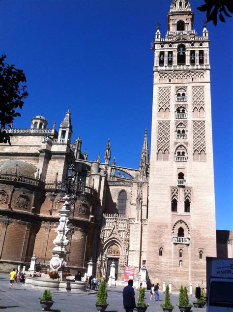 Kathedrale von Sevilla - Vergleiche Tickets und Führungen von verschiedenen Anbietern und buche ...