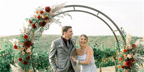 Jenna Dwyer And Evan Bruemmers Wedding Website The Knot