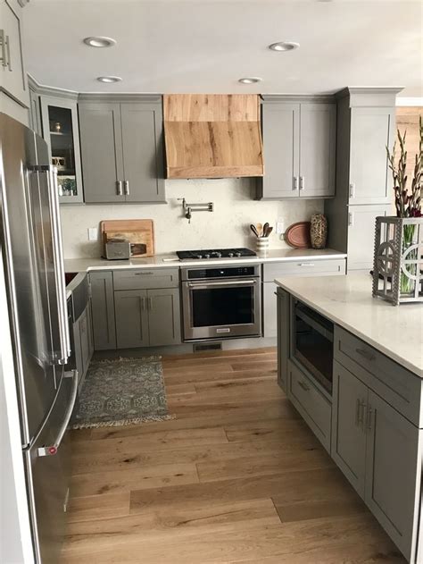 What Backsplash Goes With Gray Cabinets - Backsplash With Grey Cabinets And White Countertops