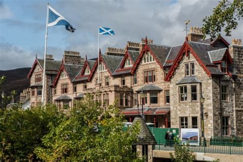 You can find more details by going to one of the sections under this page such as historical data, charts, technical analysis and. Braemar, Aberdeenshire | History, Beautiful Photos and ...