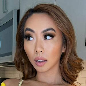 Victoria Nguyen Messages Faponic