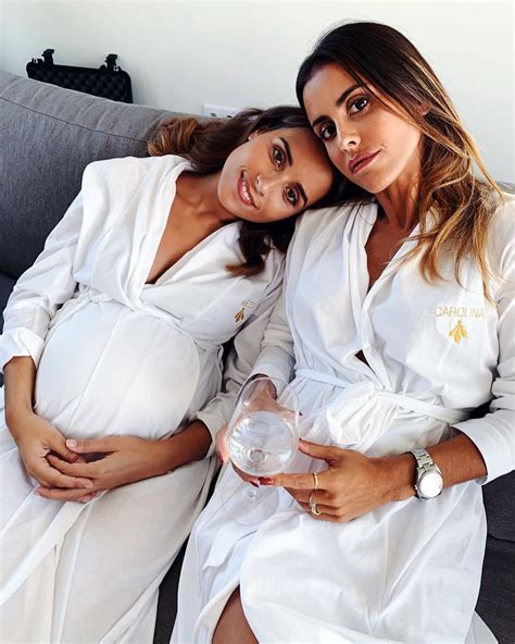 Carolina patrocínio está grávida de seis meses e está radiante com a chegada de um menino à família. Irmã de Carolina Patrocínio é mãe pela segunda vez!