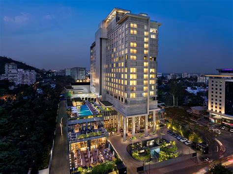 Jw Marriott 5 Star Luxury Hotel Senapati Bapat Road Pune
