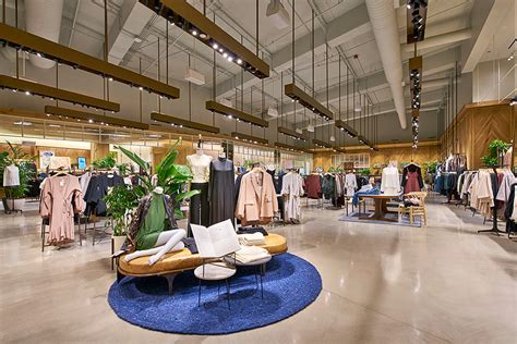 Aritzia Brings A Flagship Store To The Gold Coast Chicago Magazine