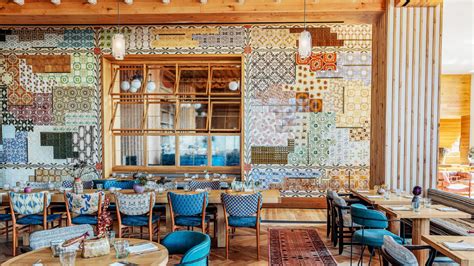 Kelly Wearstler Creates A Jaw Dropping Mosaic For Her New Hotel Kelly