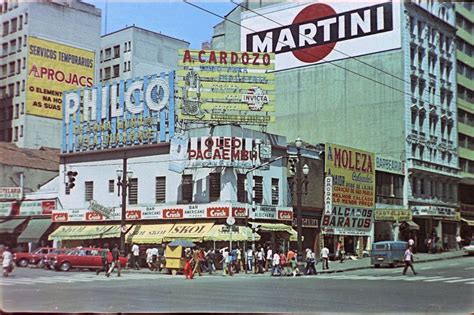 33 Fascinating Photos That Show Street Scenes Of São Paulo Brazil In The Early 1970s ~ Vintage