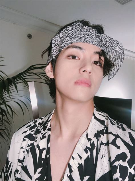 𝐌𝐄𝐍𝐅𝐎𝐋𝐊 𝐭𝐚𝐞𝐤𝐨𝐨𝐤 In 2020 Taehyung Kim Taehyung Kim