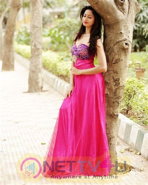 Actress Subha Raksha Hot Photoshoot Stills 574776 Galleries And Hd Images
