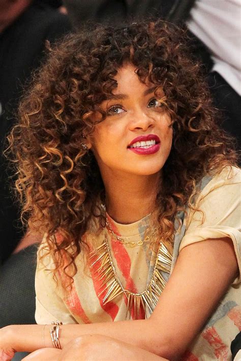 Rihannas Most Iconic Hair Looks Rihanna Hairstyles Rihanna Curly