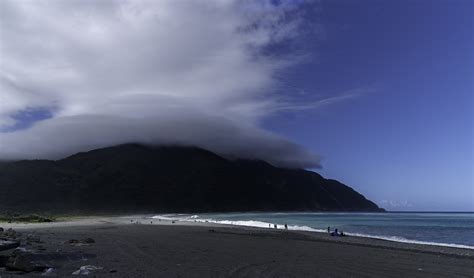 Gambar : langit, badan air, laut, pantai, lautan, gelombang, biru