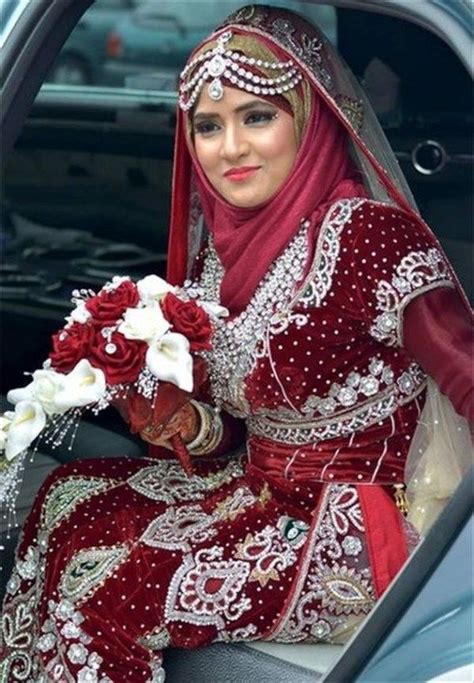 10 Wedding Hijab Styles That Are Stunning Muslim Wedding Dresses Hijab Wedding Dresses