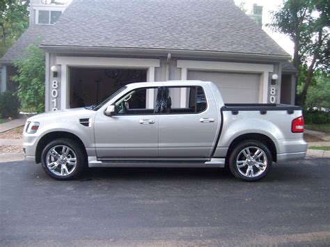 Ford sport trac goes from the tough and dirty adventure vehicle. kfielder 2008 Ford Explorer Sport Trac Specs, Photos ...
