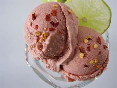 40 Vegan Ice Cream Recipes | Fragrant Vanilla Cake