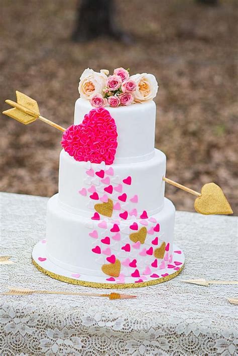 30 eye catching unique wedding cakes unique wedding cakes fondant wedding cakes heart