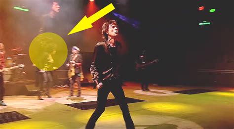 Backup Singer For The Rolling Stones Quickly Steals Spotlight When