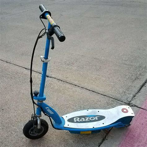 Razor E100 Foldable Electric Scooter For Sale In North Richland Hills