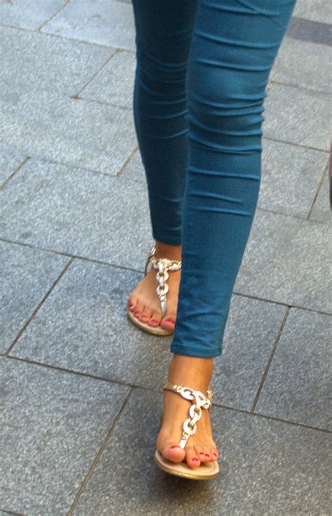 Candid Turkish Girls Feet Sexy Turkish Brunetta Awesome Red Toes Candid