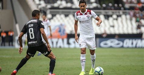 O clássico será o chamado jogo de seis pontos, uma vez que ambas as equipes lutam contra o rebaixamento. Ferj detalha tabela do Carioca neste fim de semana com ...