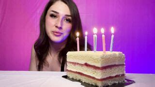 Hazelshootsbigloads Cake Sitting Cum Eating Instructional Pov Destroying Your Birthday Cake