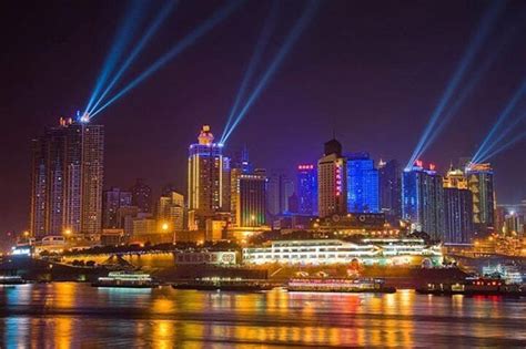 Chongqing Liangjiang Night Cruise Including Authentic Hot Pot Dinner