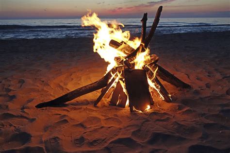 2017 Beach Bonfire Season