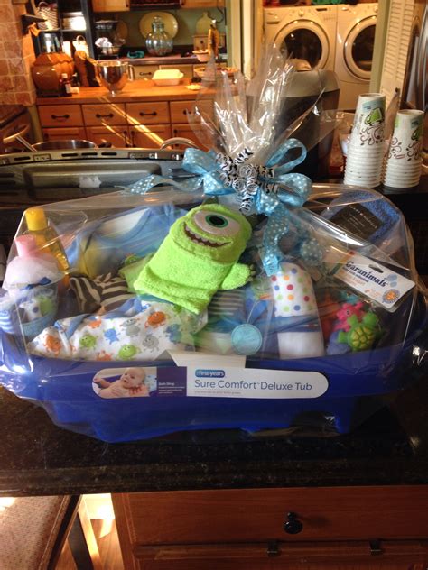 Whether you're shopping for a baby shower or need a few ideas for your baby registry, try one of these gifts for new parents that will make parenthood these gift ideas will definitely make navigating the first few years of parenthood a whole lot easier. Baby shower gift basket in infant bathtub! Practical yet ...