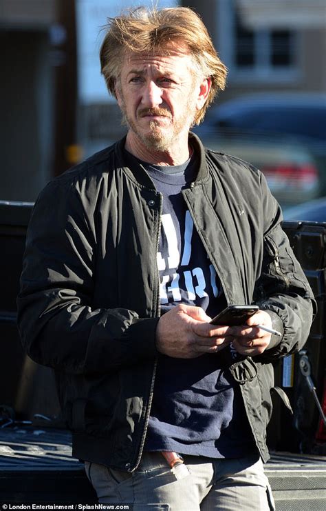 Best director winner chloé zhao addressed the need for healing, while sean penn appealed to viewers to support. Sean Penn cuts a cool look in black bomber jacket as he ...