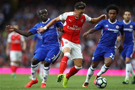EPL Review: Arsenal crush Chelsea, Manchester City maintain perfect 