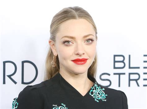 Amanda Seyfrieds Makeup Artist Shares How To Achieve Breakout Free