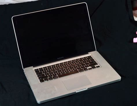Apple Macbook Pro A1286 15 Quad Core I7 16gb 22ghz Laptop Computer