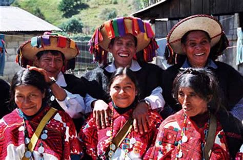 Población Indígena De México Y Bolivia La Mejor Atendida