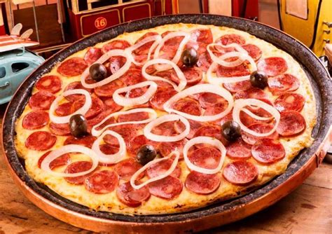 Como Montar Pizza De Calabresa