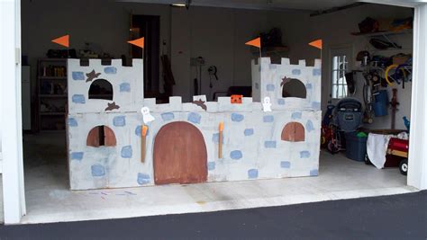 Cardboard castle | Cardboard castle, Cardboard box crafts ...
