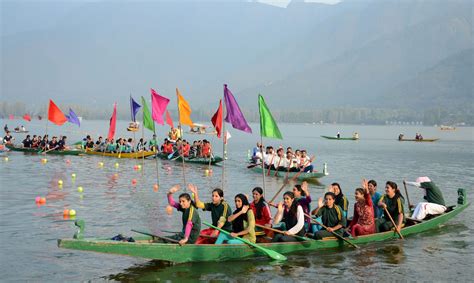 This kashmir trip will take you through amazing landscapes, picturesque views and a peaceful walk through paradise itself. A Wonderful Winter Holiday with Kashmir Tour Package ...
