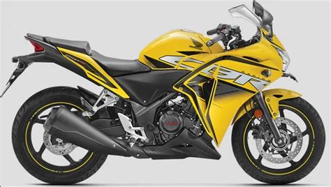 Pearl Sport Yellow Honda Cbr 250r Motorcycle At Best Price In Kannur