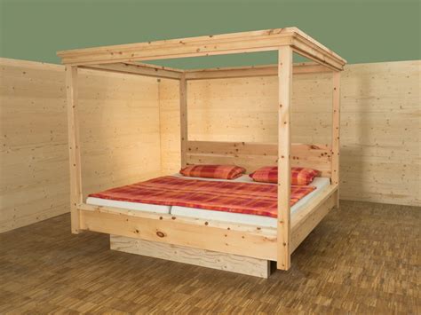 Betten aus massivem zirbenholz lassen sich schnell und einfach pflegen. Schlafzimmermöbel und Betten vom Schreiner Dorhuber in ...