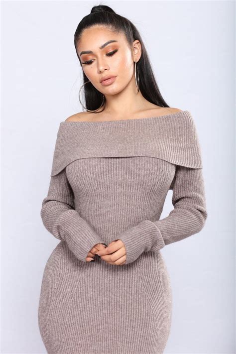 Janet Guzmán Fashion nova outfits Cozy dress outfit Fashion