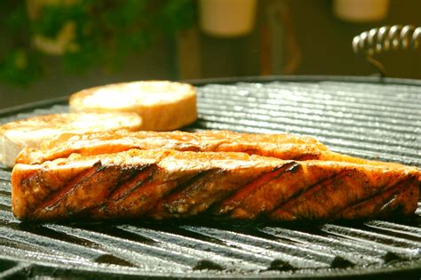 Best Grill For Fish This One May Surprise You Griddle King