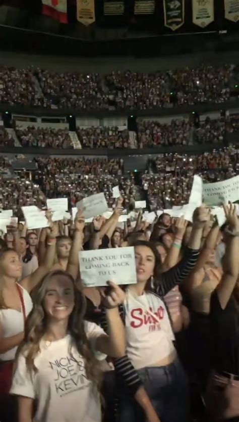 Fans Held Up Signs During The Jonas Brothers Nashville Show Popsugar