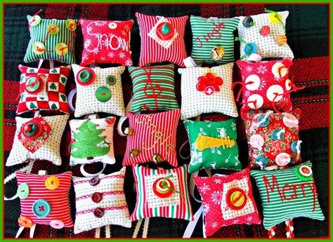 Mini Pillow Ornaments Pillow Crafts Christmas Crafts Diy Hostess Ts