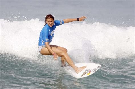 Brazilian Maya Gabeira Breaks Record For Biggest Wave Ever Surfed By A Woman The Rio Times